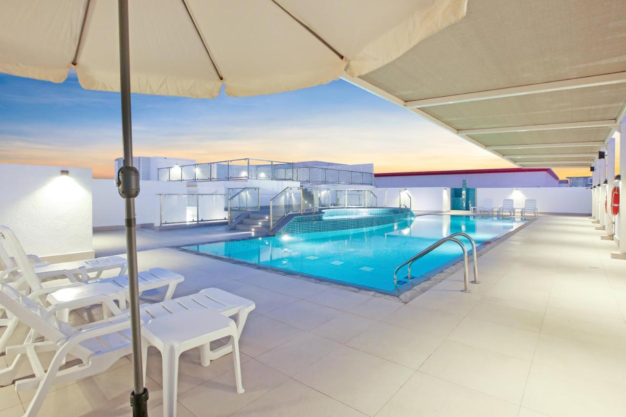 Sitara Hotel Apartment Dubai Exterior foto